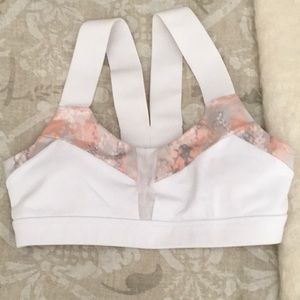 ALO Yoga Sports Bra
